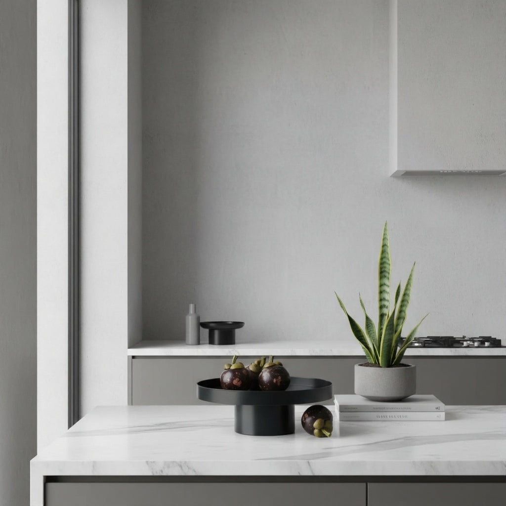 Round Black & White Decorative Tray